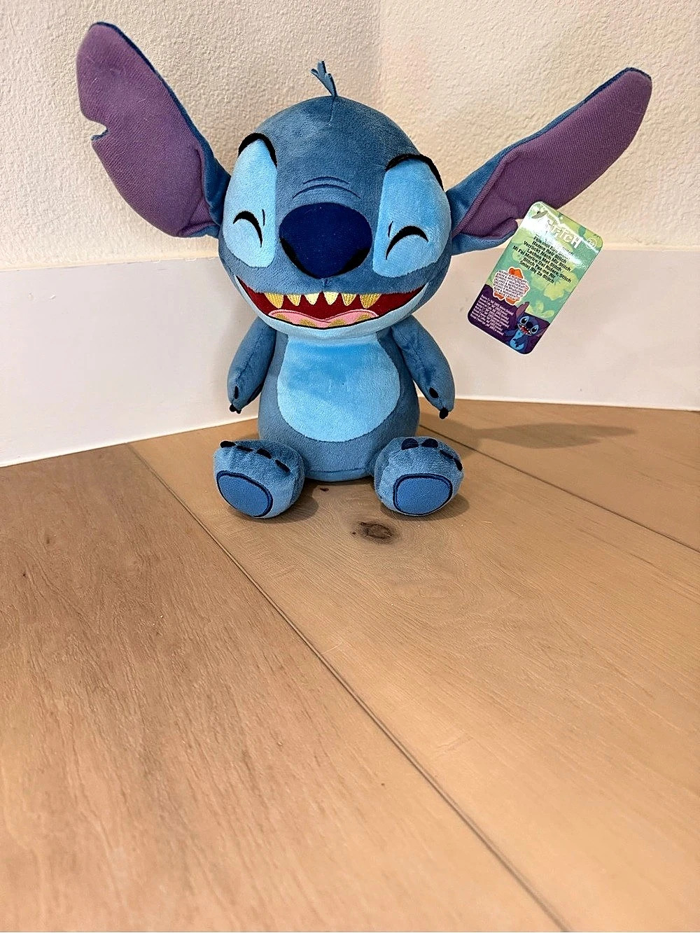 Disney Lilo & Stitch Crack Me Up Interactive Plush 11” Laughs & Moves NWT